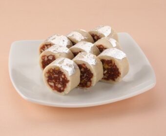 Kaju Anjeer Roll
